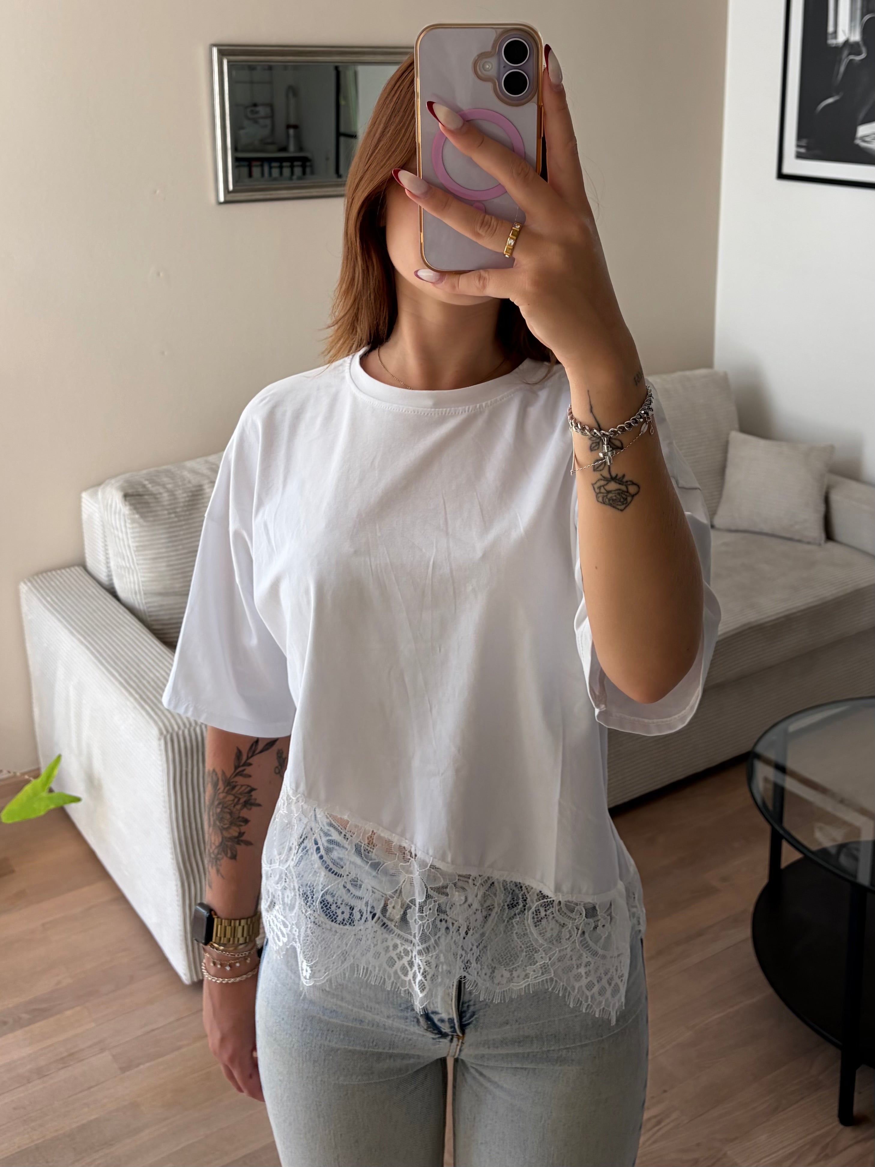T-Shirt mit Spitzendetails