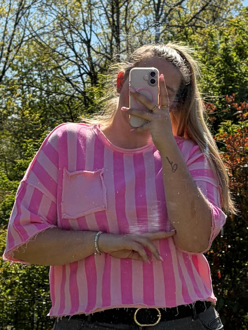 T-Shirt 'Messy Stripes' in Rosa / Pink