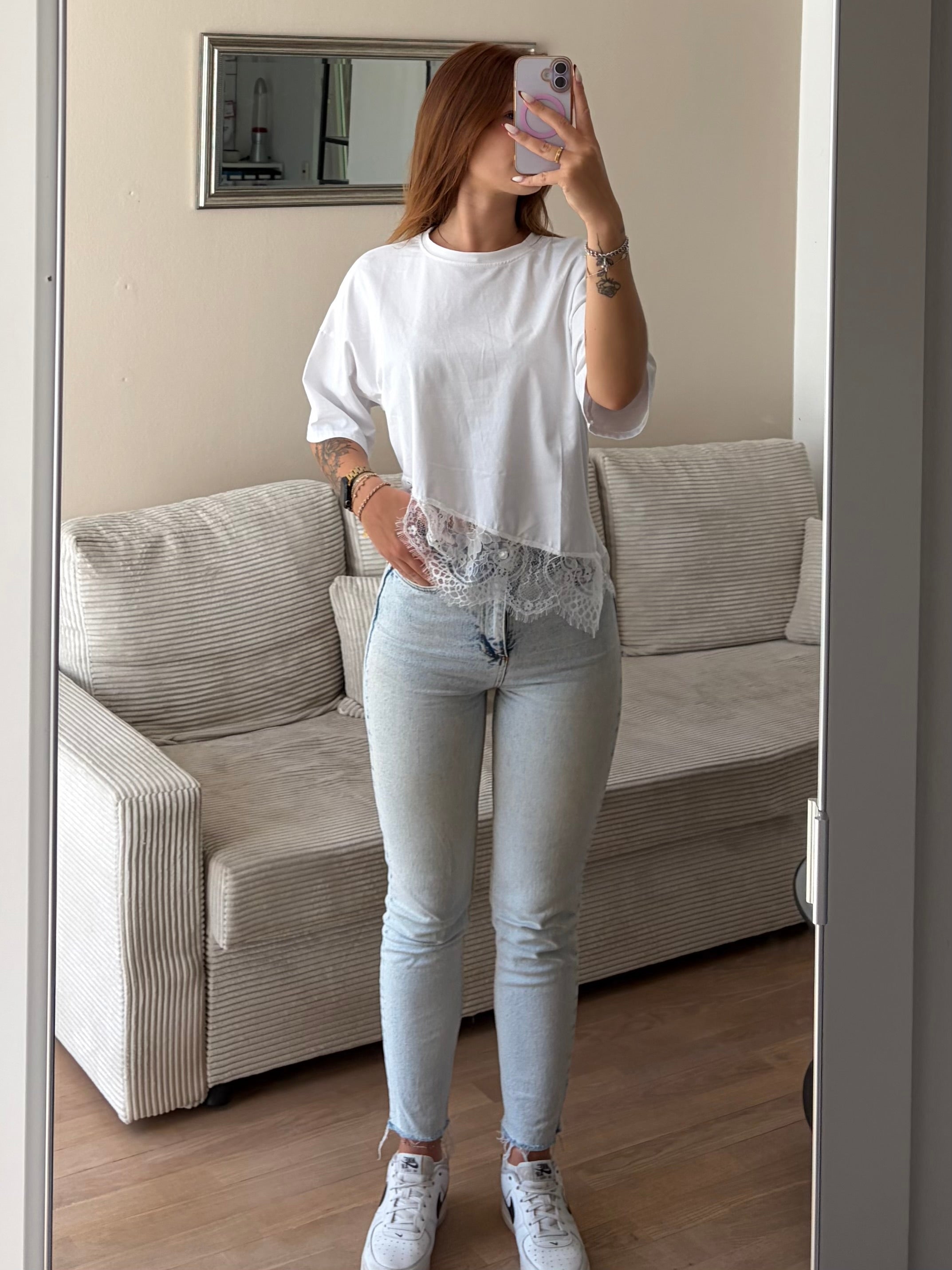 T-Shirt mit Spitzendetails